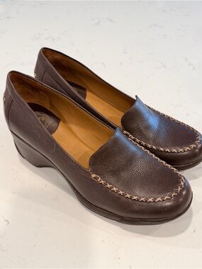 Nurture Classic Brown Leather Women's Wedge Loafers